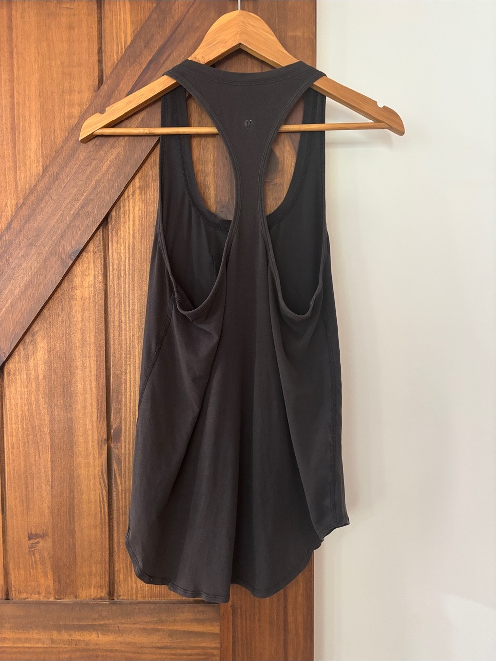 Lululemon Black Racerback Pocket Tank - Picture 2 of 3